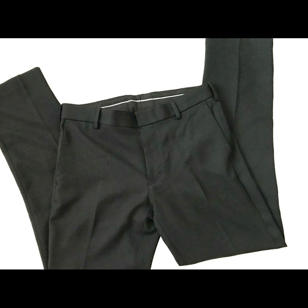 Van Heusen Slim Traveller 30/30 worn once.